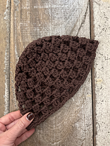 CAPPELLINO CROCHET DONNA MARRONE